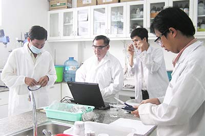 เวียดนามให้ความสนใจเป็นอันดับต้นๆต่อการวิจัยและพัฒนาวิทยาศาสตร์เทคโนโลยี